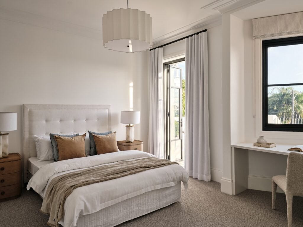 p2 bedroom4